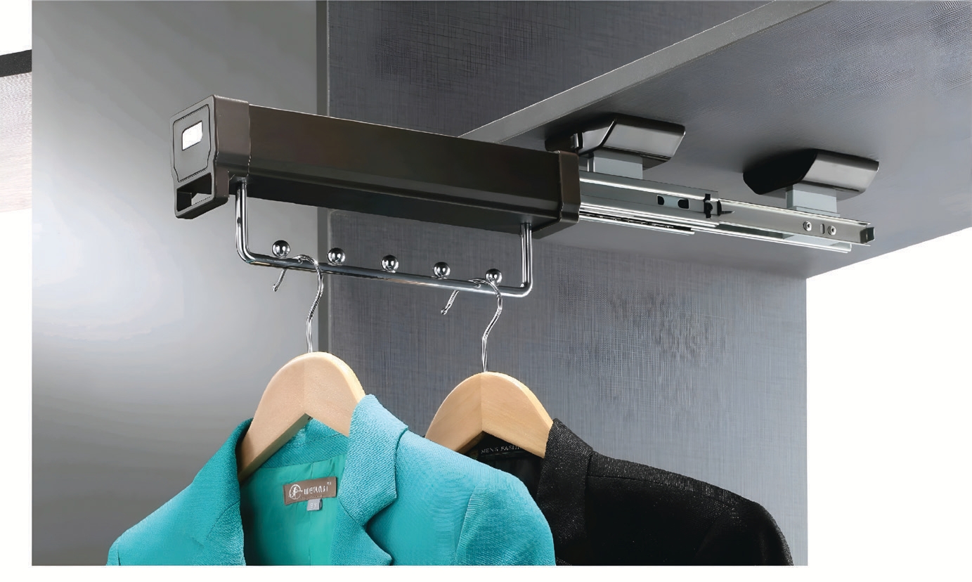 TOP MOUNTED PULL OUT CLOTH HANGER RACK