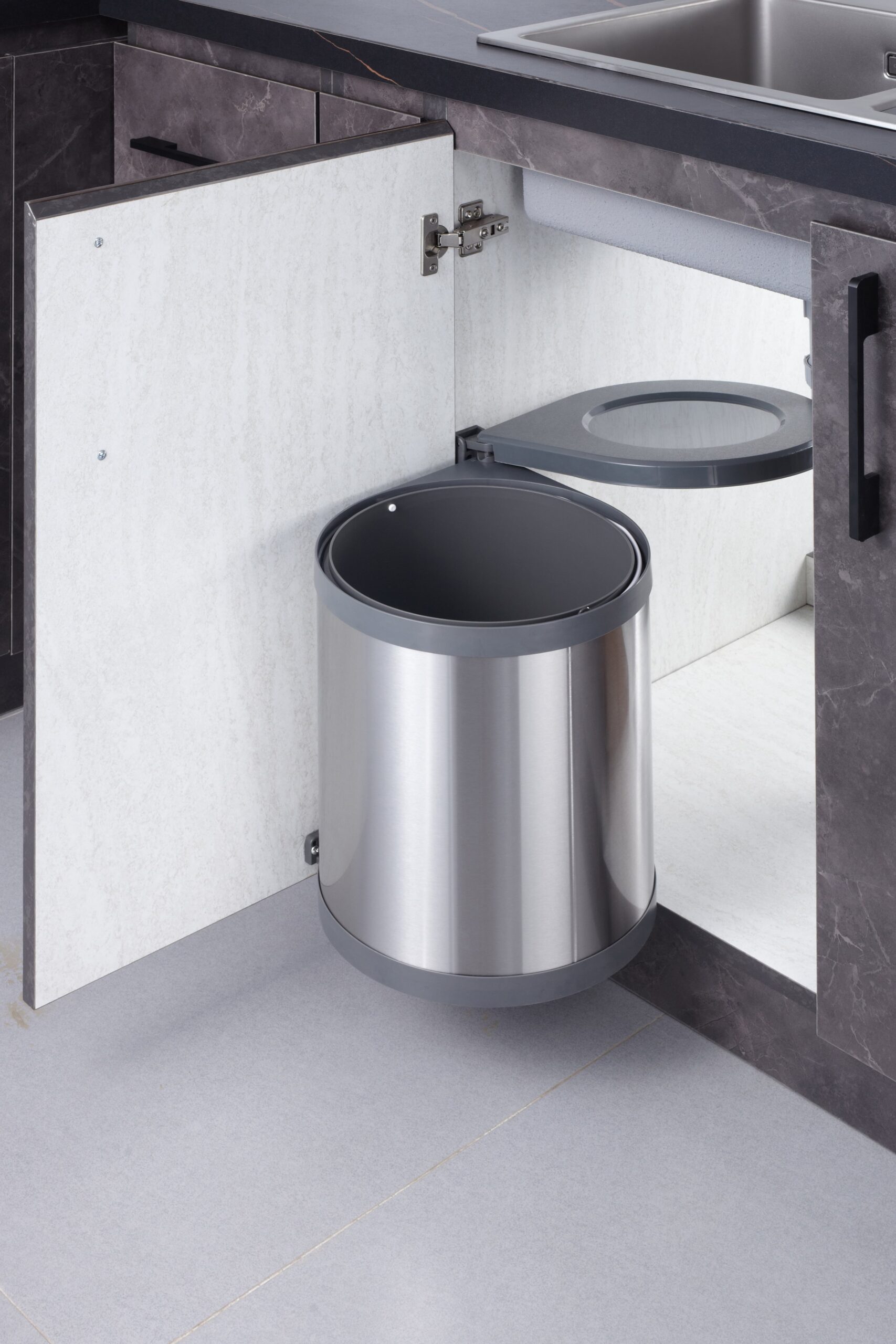 DOOR OPERATED DUST BIN