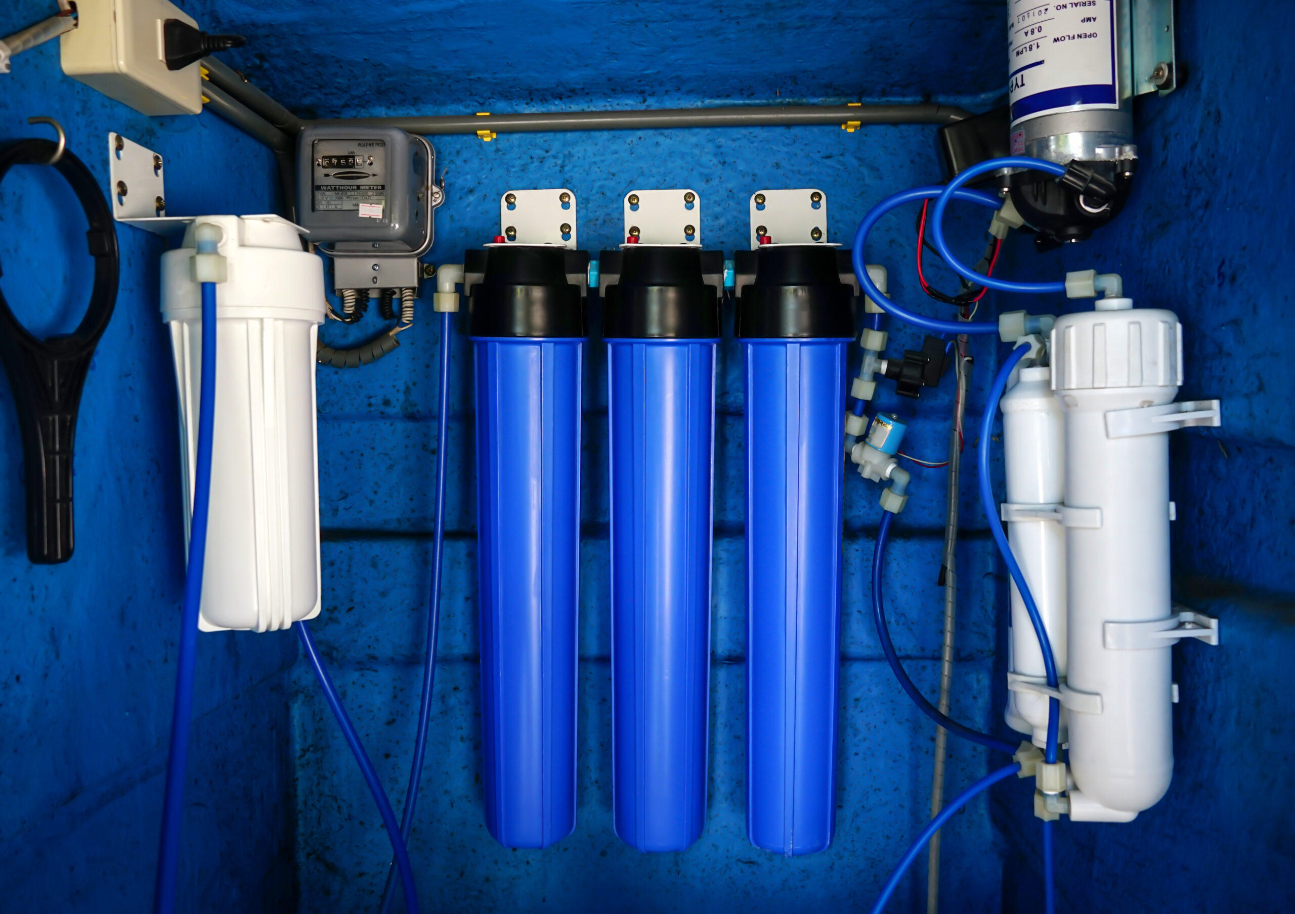 water-filter-system-osmosis-waterpurification-commercial-use